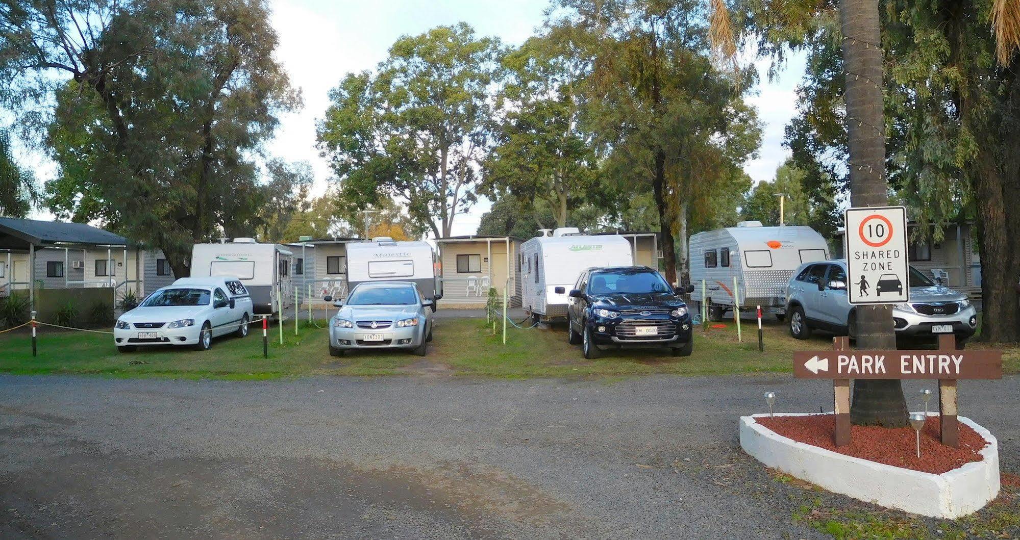 Narrabri Motel And Caravan Park Exterior photo